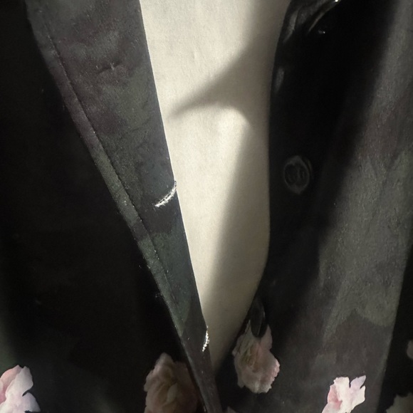 Cute & light button-up jacket or top (XL) - Picture 2 of 3